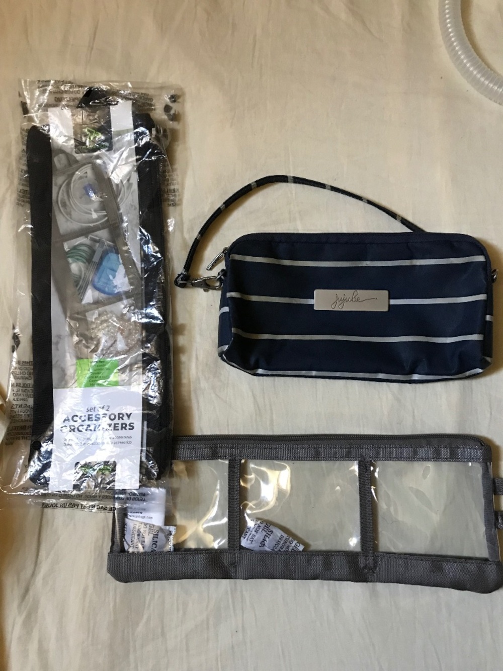 Travelon Set of 2 travel organizers, JuJube zip pouch